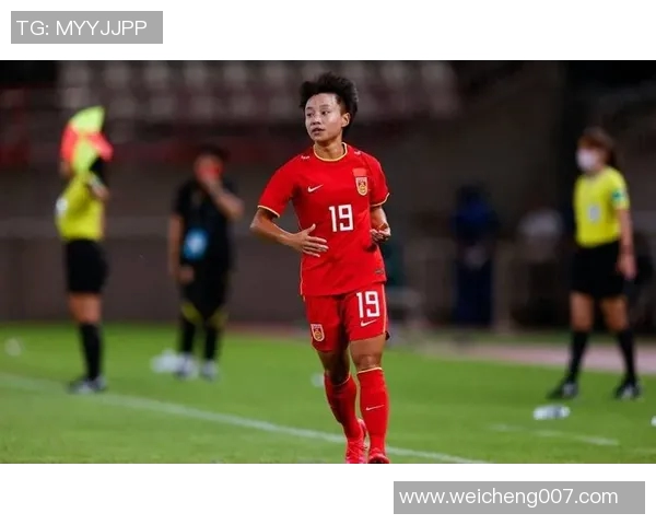 张琳艳最喜欢的男足球明星是谁他在她心中有何特殊地位