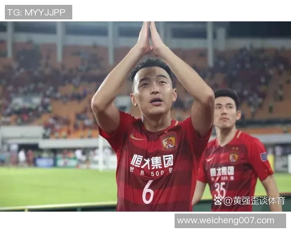 足坛巨星接连告别赛场近期退役潮引发球迷无限感慨